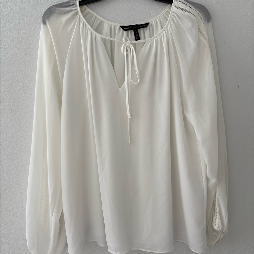 White House Black Market Women’s Bowtie V-Neck White, Size 8 Blusa Blanca Boho